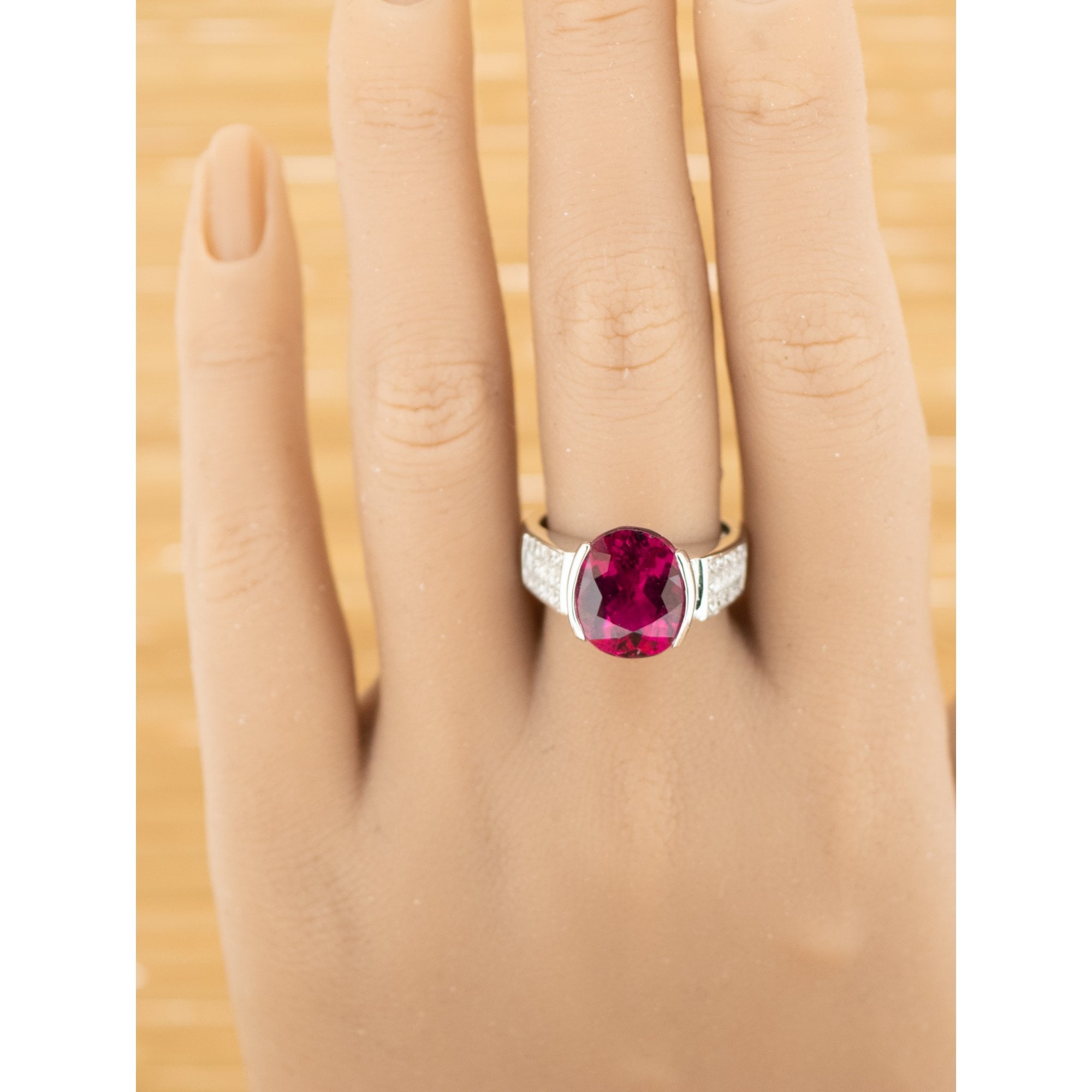 7ct Rubellite and 1.2ct Diamond 18ct White Gold Ring 10.6g (SOT)