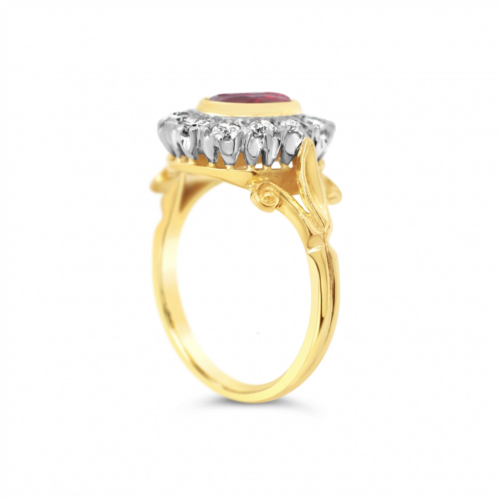 Vintage 18ct Yellow Gold 1.25ct Ruby & 0.6ct Diamond Cluster Ring 5.2g