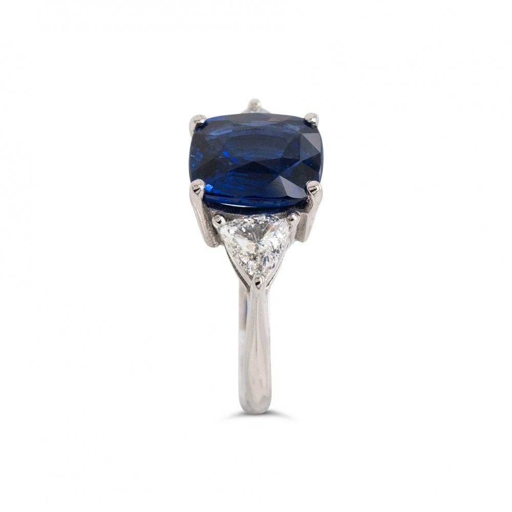 4.05ct Royal Blue Sapphire & 1.34ct G VS2 Diamond Platinum Trilogy Ring 6.9g