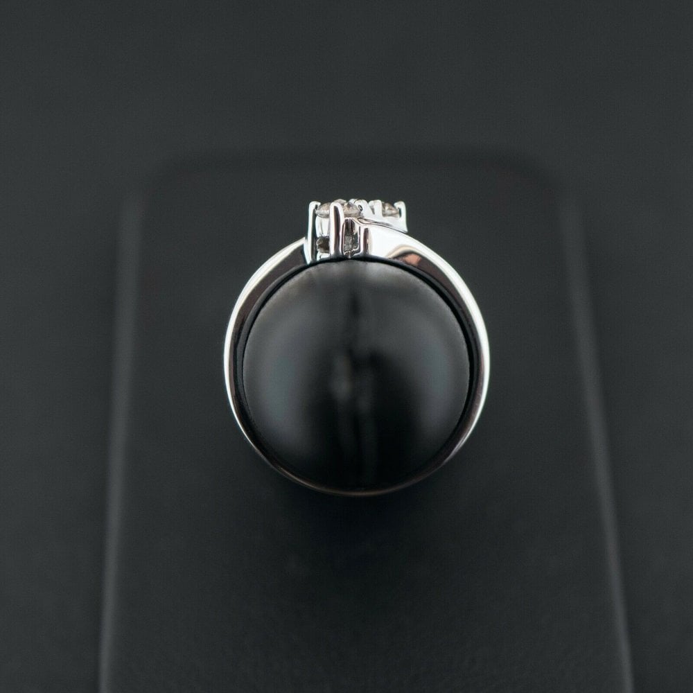 18ct White Gold 0.30ct Offset Bi-Diamond Ring 3.7gms Size L