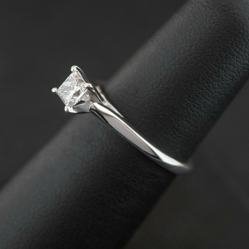 14ct White Gold Princess Cut 0.33ct Diamond Ring 2.5g size K 1/2