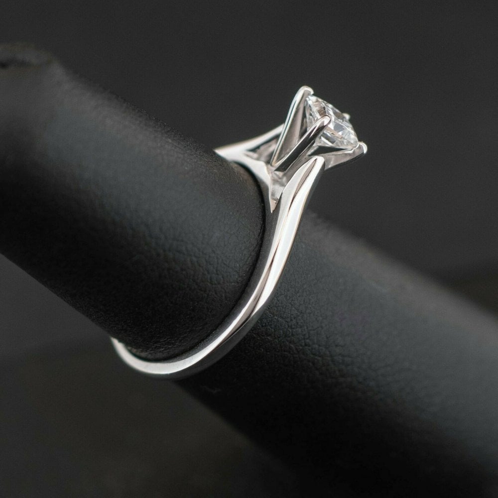 14ct White Gold Princess Cut 0.33ct Diamond Ring 2.5g size K 1/2