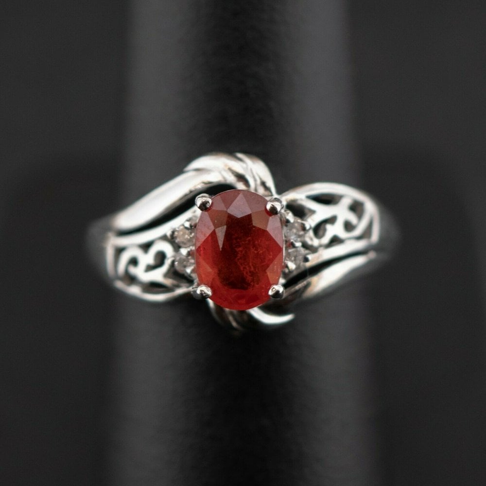 18ct White Gold Spessartite Garnet & Diamond Ring 4.2g Size N