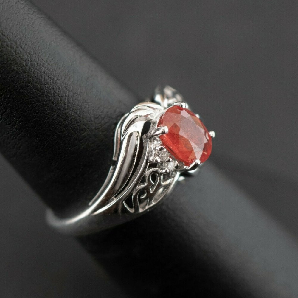 18ct White Gold Spessartite Garnet & Diamond Ring 4.2g Size N