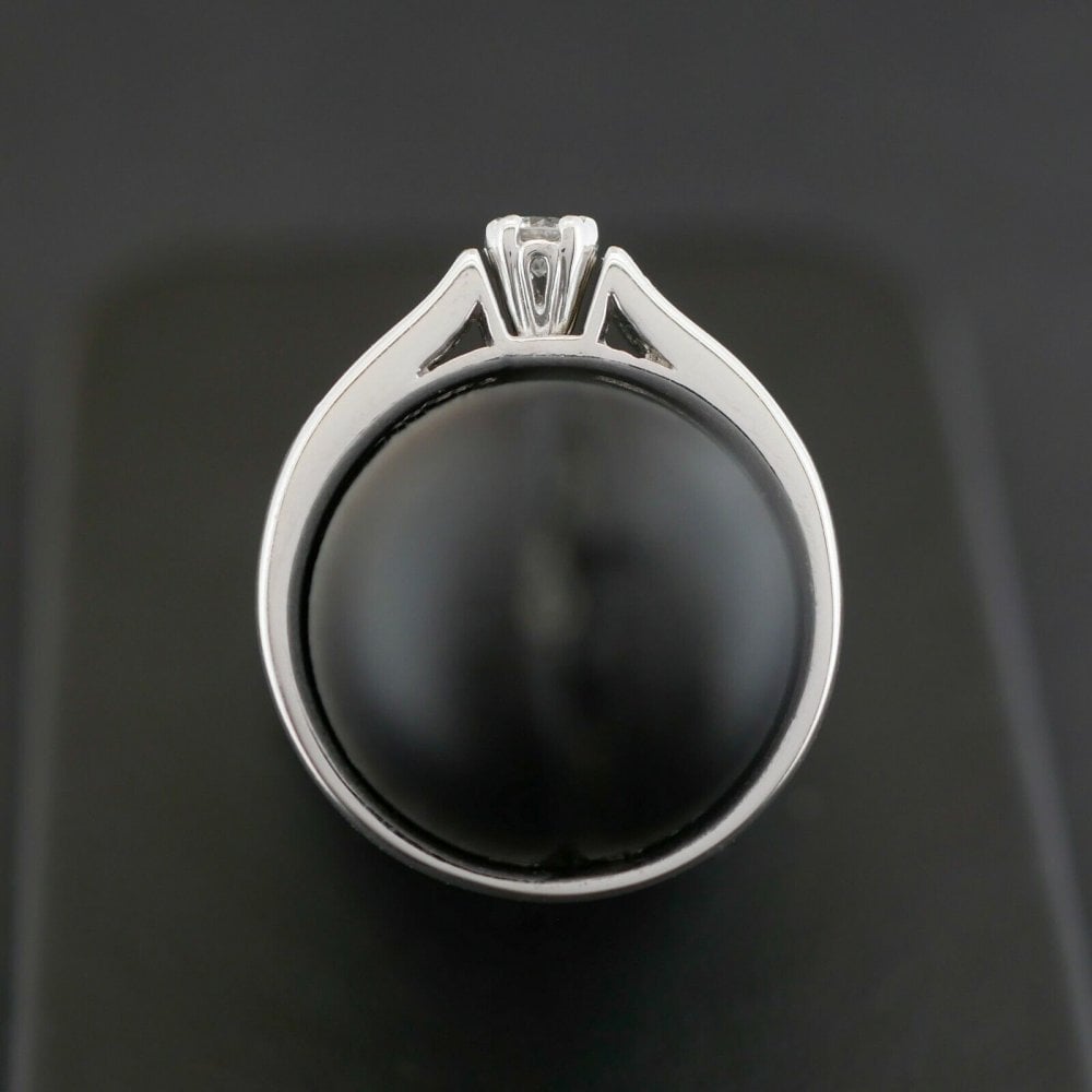 18ct White Gold 0.25ct Diamond Solitaire with Diamond Shoulders Ring 4.1gms Size L