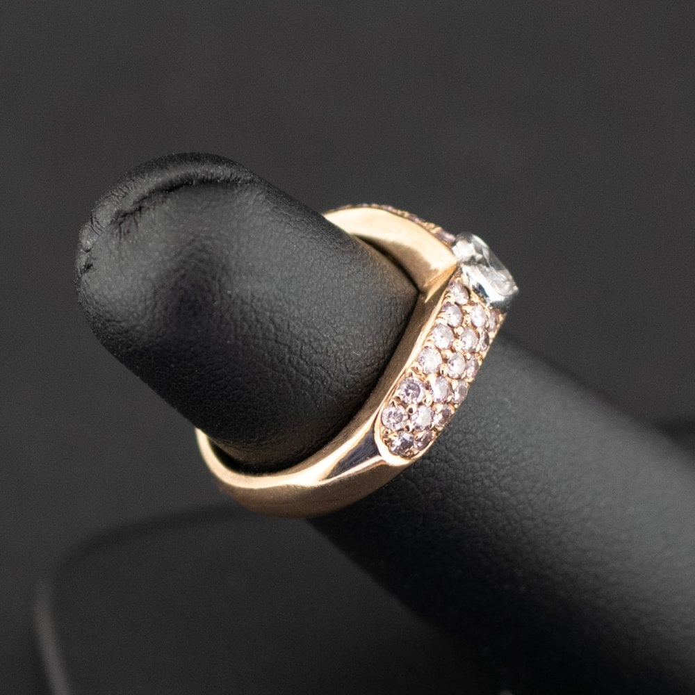 18ct Rose Gold 0.25ct Heart-Shaped Diamond with Rose Tinted Pave Diamond Ring 5.6g