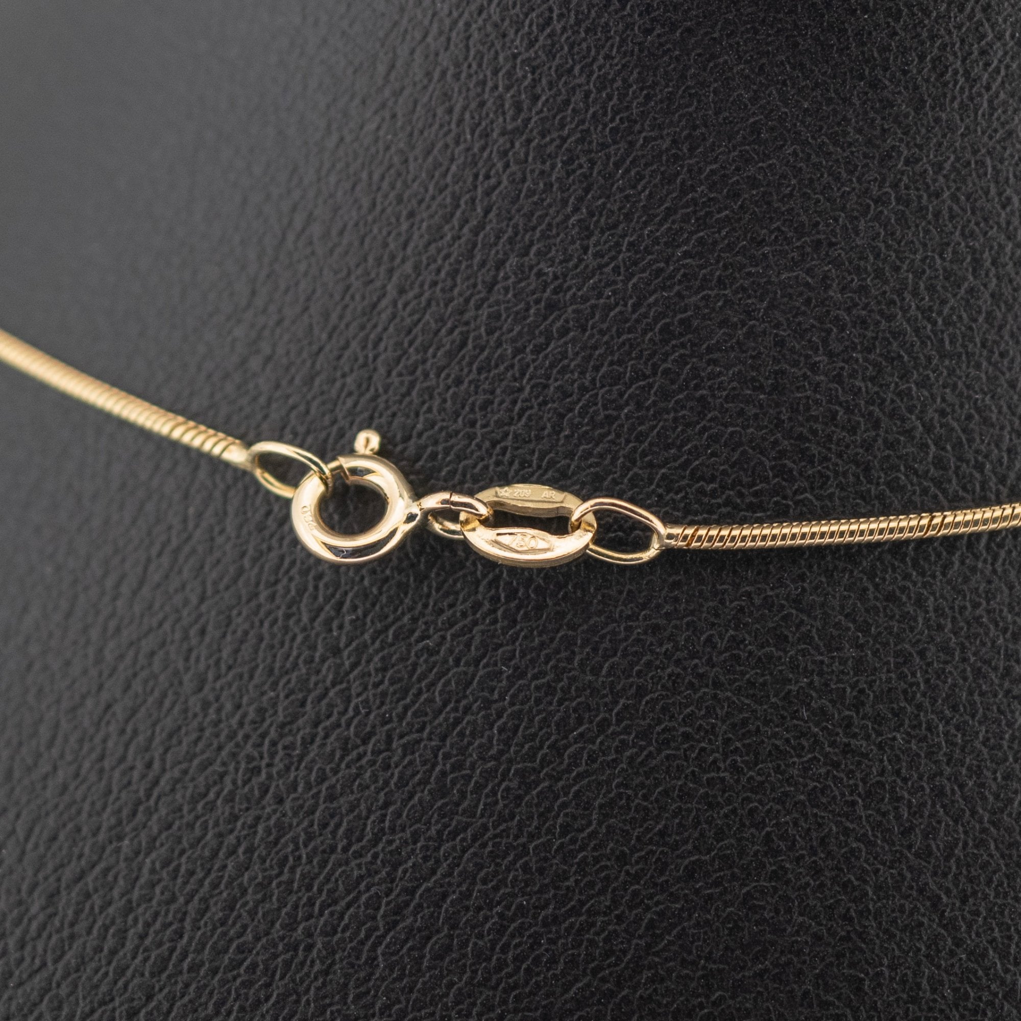 18ct Two Tone 0.15ct Diamond 17 Inch Necklace 7.8g