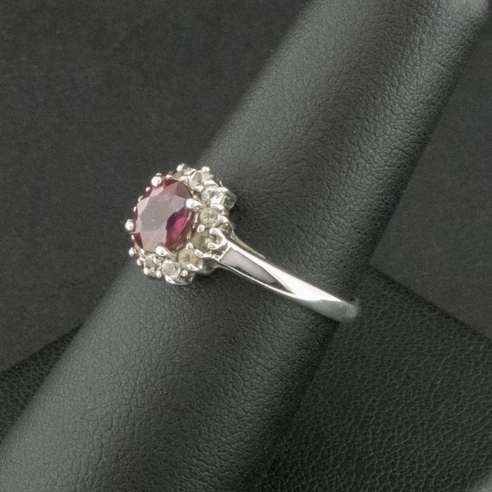 9ct White Gold Dark Pink Stone & Cubic Zirconia Ring Size N 2.2g