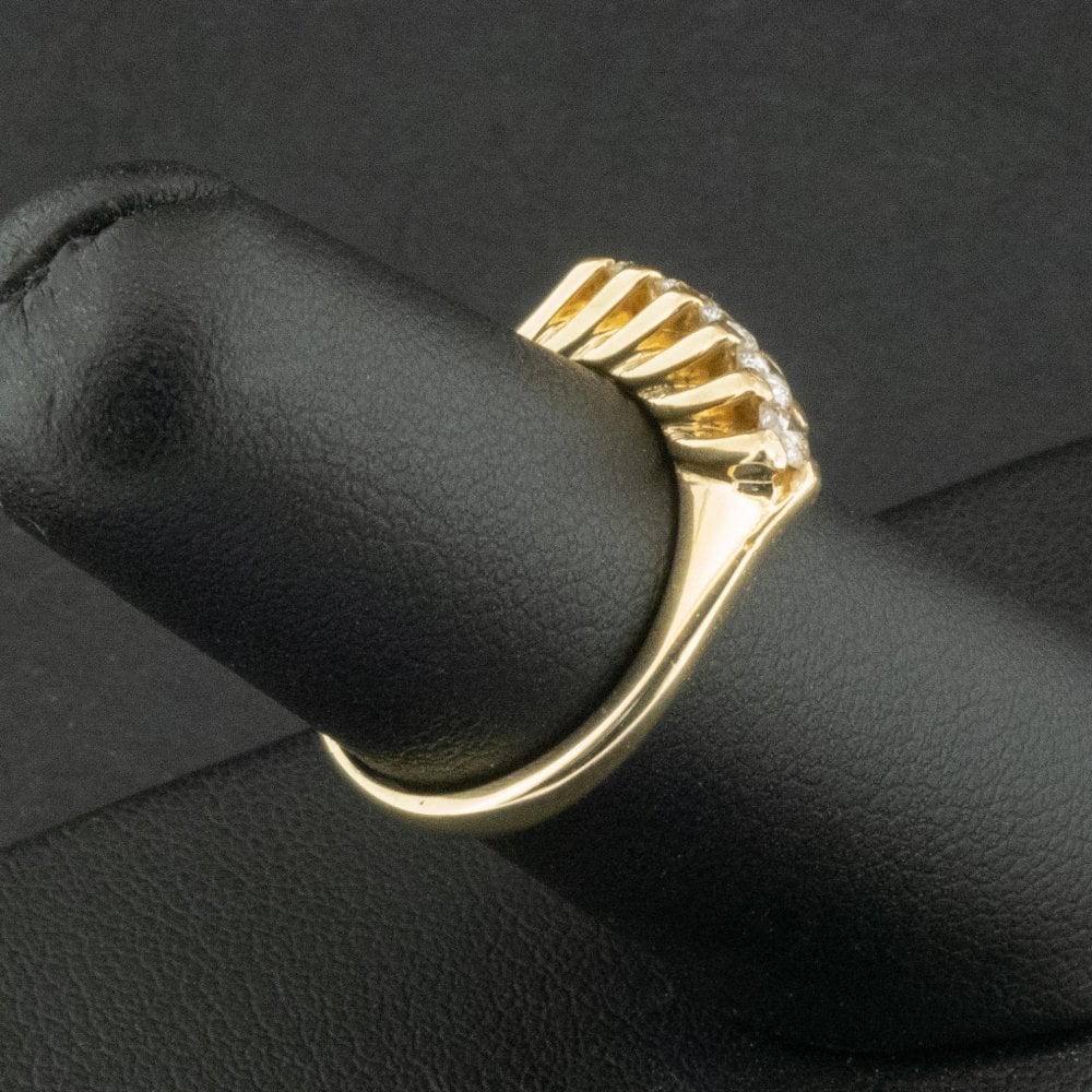 14ct Yellow Gold 0.35ct Diamond 5 Stone Ring Size L 2.5g