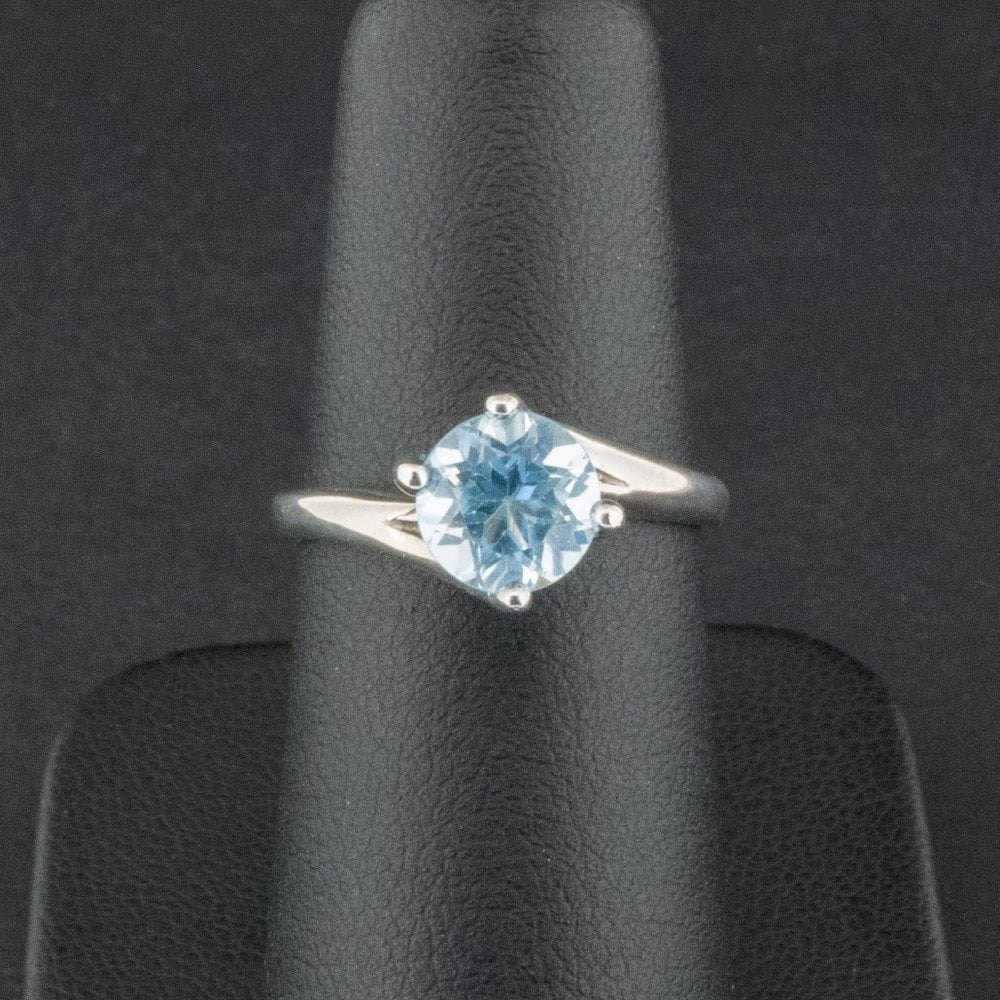 9ct White Gold Topaz Solitaire Ring Size K 2.7g
