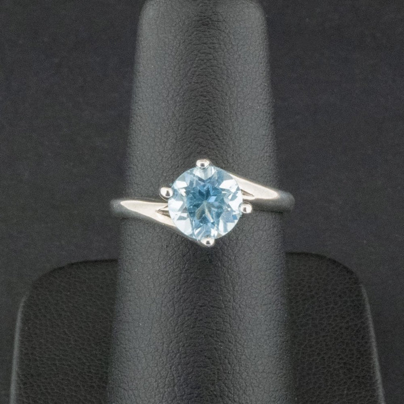 9ct White Gold Topaz Solitaire Ring Size K 2.7g