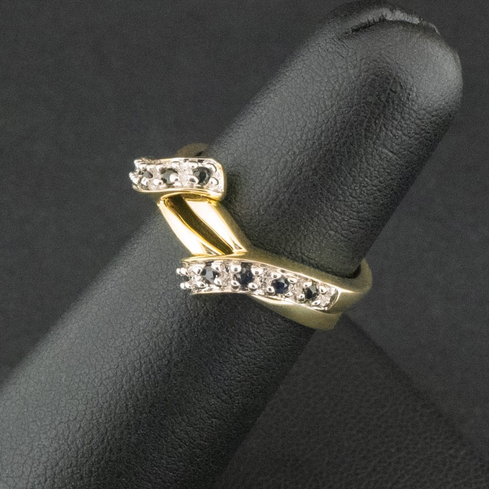 9ct Yellow Gold Sapphire Interlocking Twist Ring Size K 3.4g