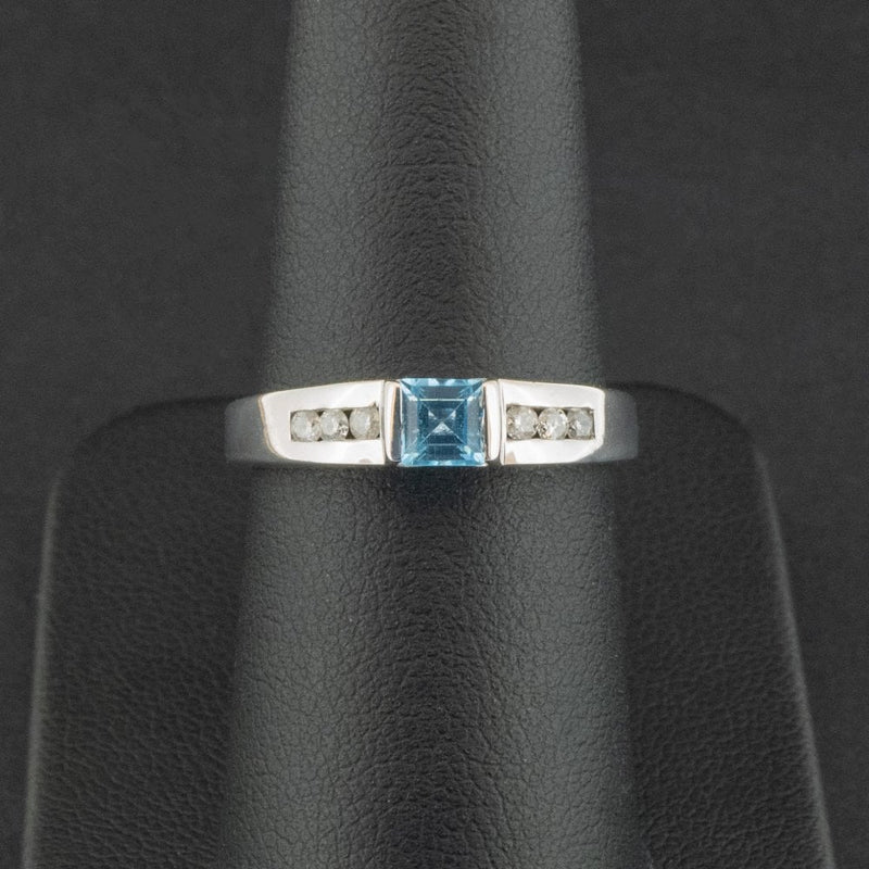 9ct White Gold Topaz & Diamond Ring Size N 1/2 2.5g