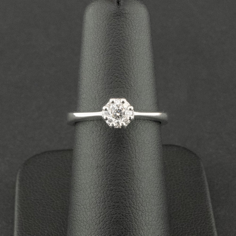 14ct White Gold 0.25ct Diamond Cluster Ring Size K 1/2 3.8g