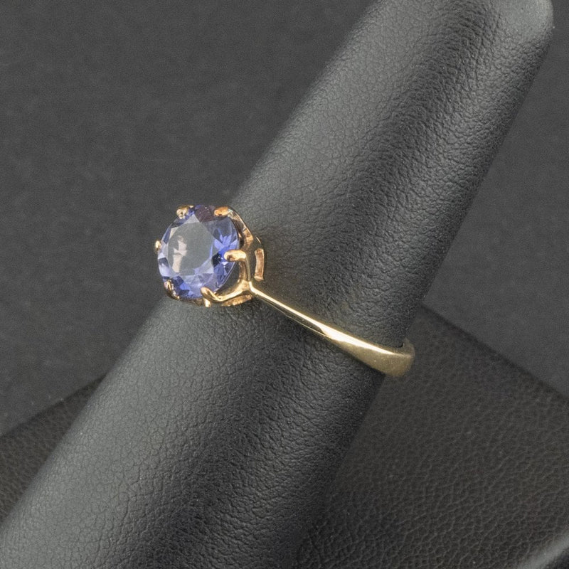 9ct Yellow Gold Blue Stone Solitaire Ring Size N 2.2g