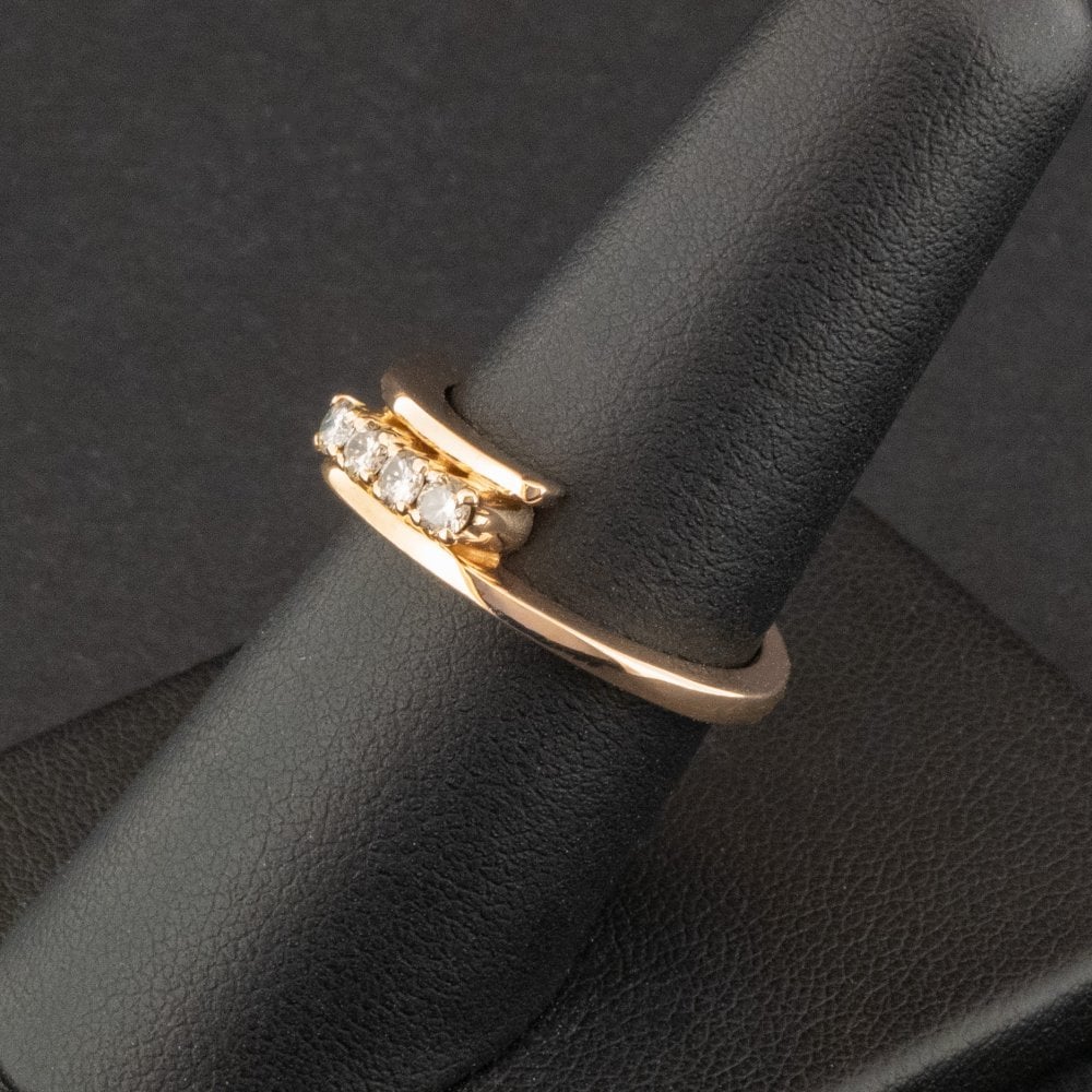 14ct Yellow Gold 0.20ct Diamond Twist Ring Size O 4.1g