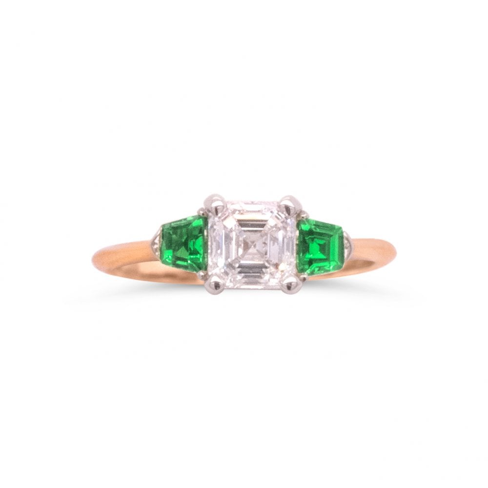 18ct Yellow Gold 0.91ct E/VS2 Diamond & Tsavorite Trilogy Ring Size L 2.9g