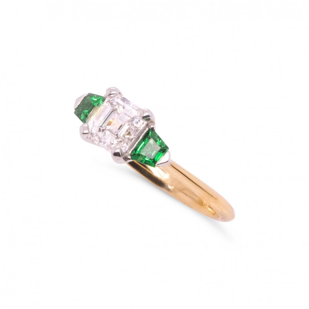 18ct Yellow Gold 0.91ct E/VS2 Diamond & Tsavorite Trilogy Ring Size L 2.9g