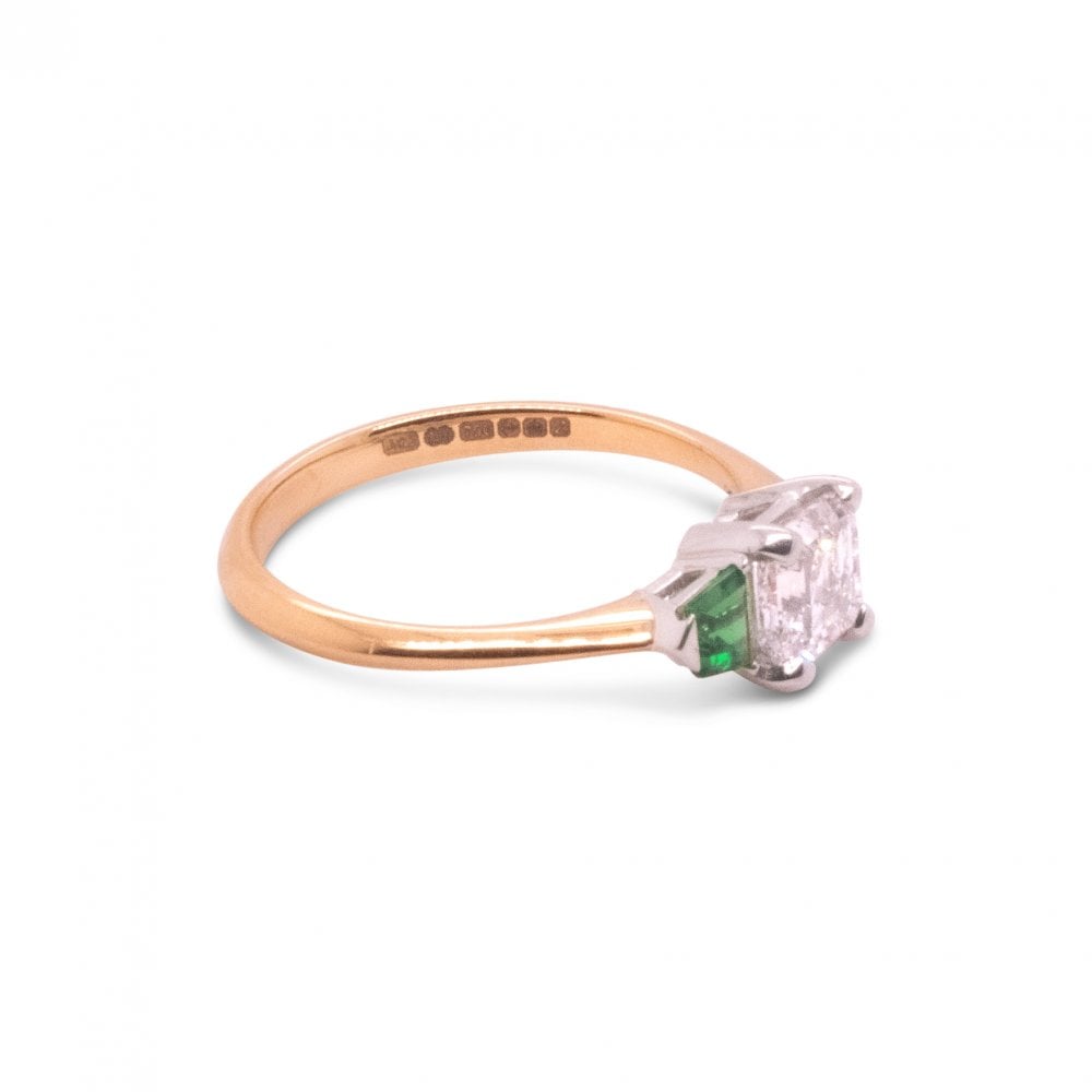 18ct Yellow Gold 0.91ct E/VS2 Diamond & Tsavorite Trilogy Ring Size L 2.9g