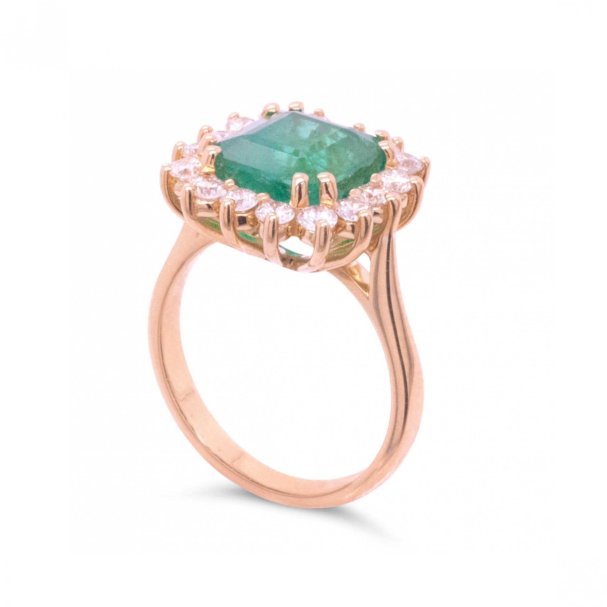 18ct Yellow Gold 3.26ct Emerald & 0.8ct Diamond Cluster Ring Size L 5.8g