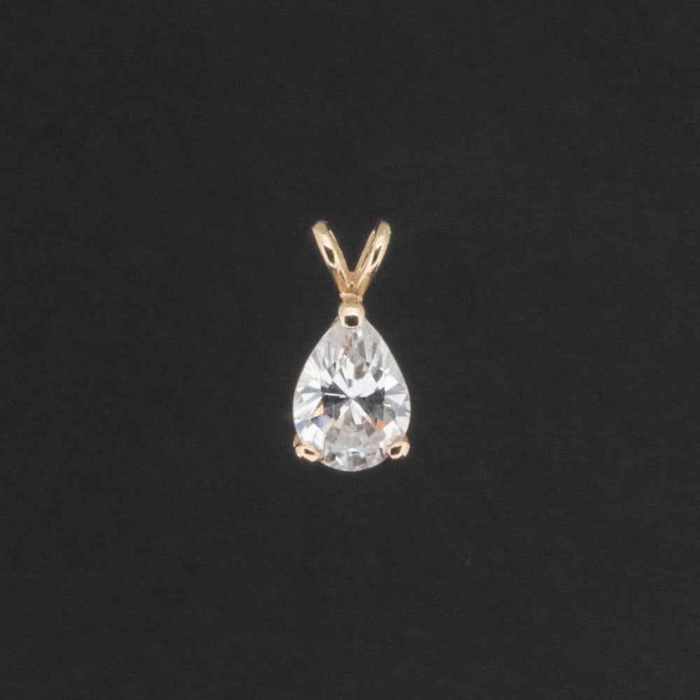 9ct Yellow Gold Cubic Zirconia Pendant 1.6g