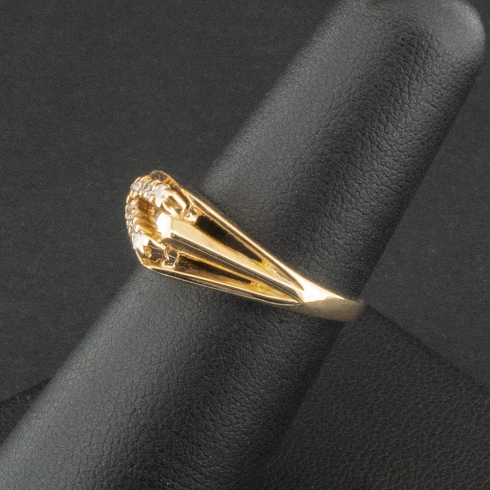 18ct Yellow Gold Approx. 0.20ct Old Cut Diamond "V" Ring Size M 4.3g