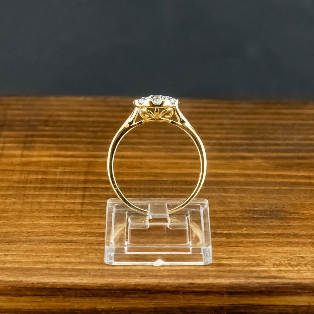 18ct Yellow Gold 1.00ct Diamond Cluster Ring Size P 1/2 3.6g