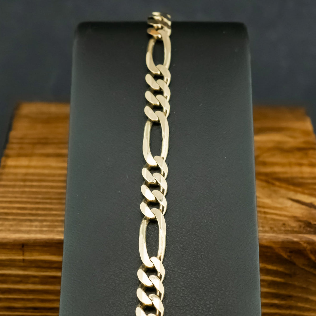 9ct Yellow Gold 9.5 Inch Figaro Chain Bracelet 13.4g