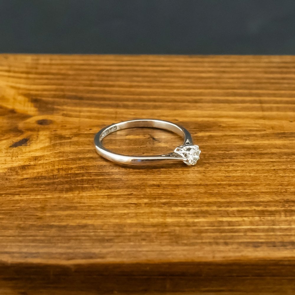 9ct White Gold 0.20ct Diamond Solitaire Ring Size N 1.9g