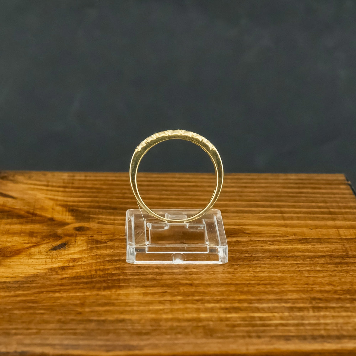 18ct Yellow Gold 7 Stone Diamond Band Ring Size N 1/2 4.0g