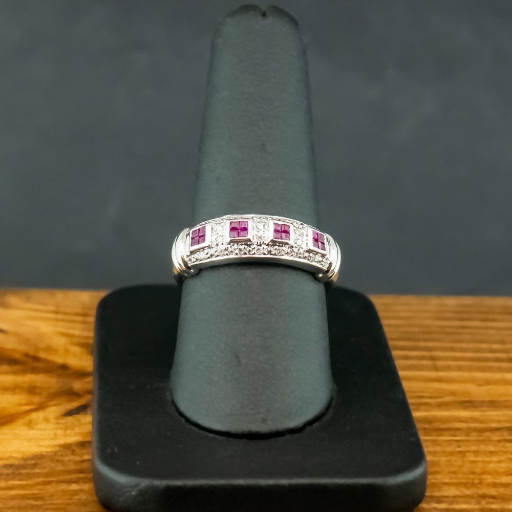 14ct White Gold Ruby and Diamond Ring Size R 4.7g