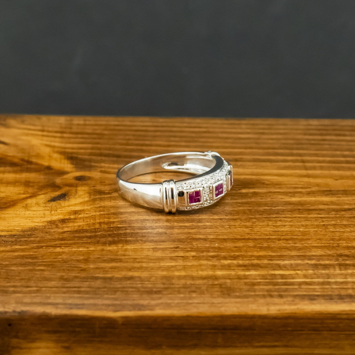 14ct White Gold Ruby and Diamond Ring Size R 4.7g