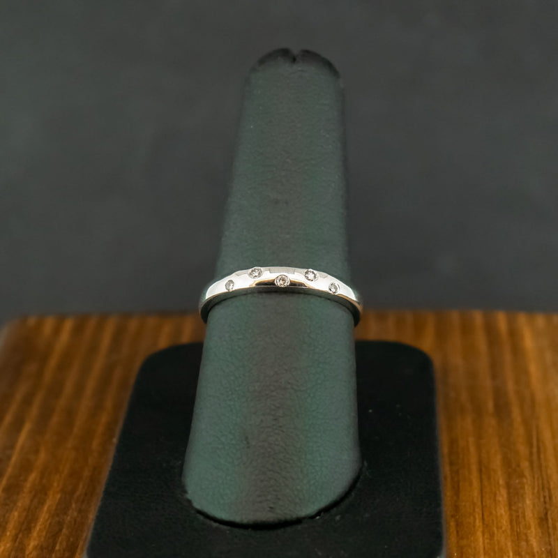 18ct White Gold Diamond Band Ring Size P 2.5g