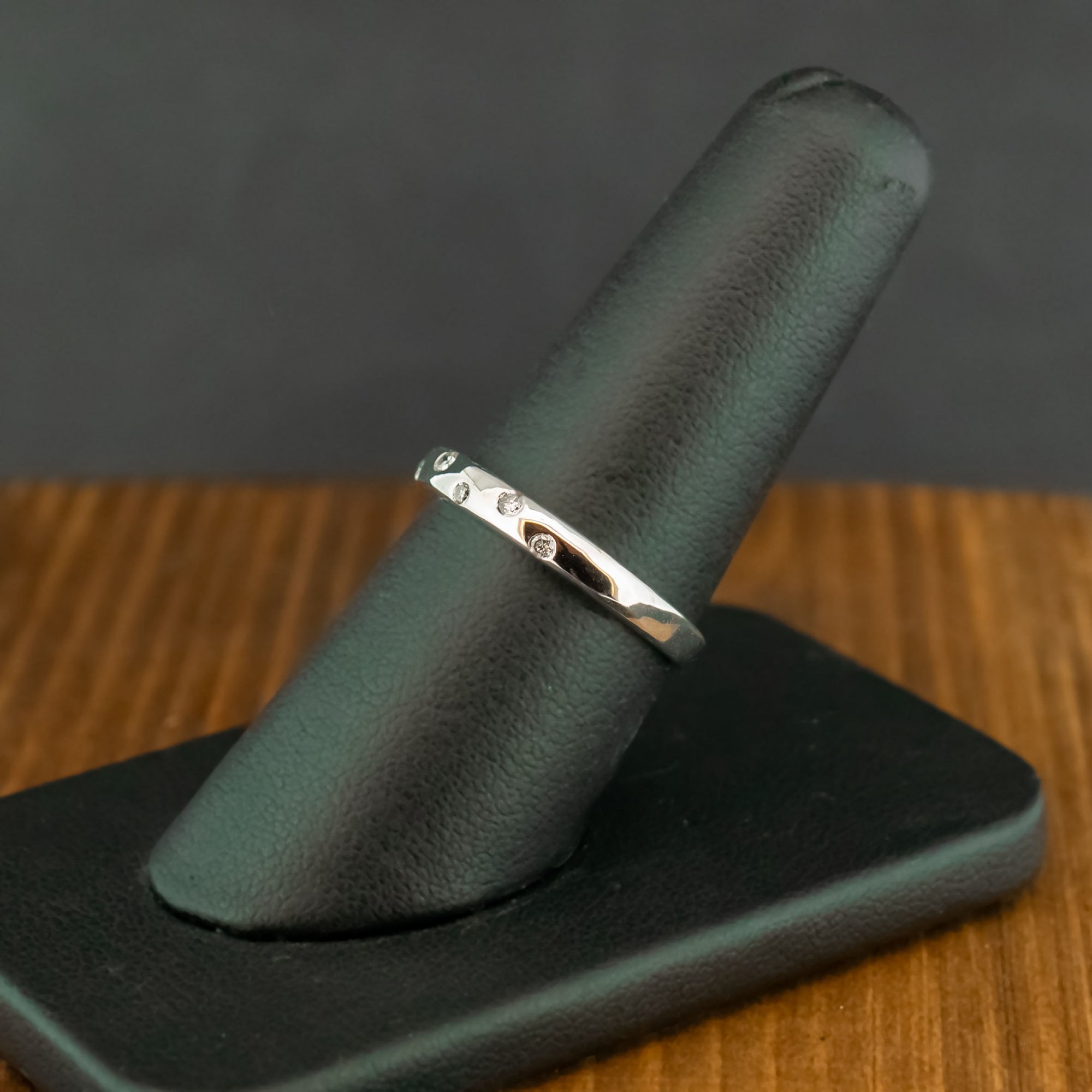 18ct White Gold Diamond Band Ring Size P 2.5g