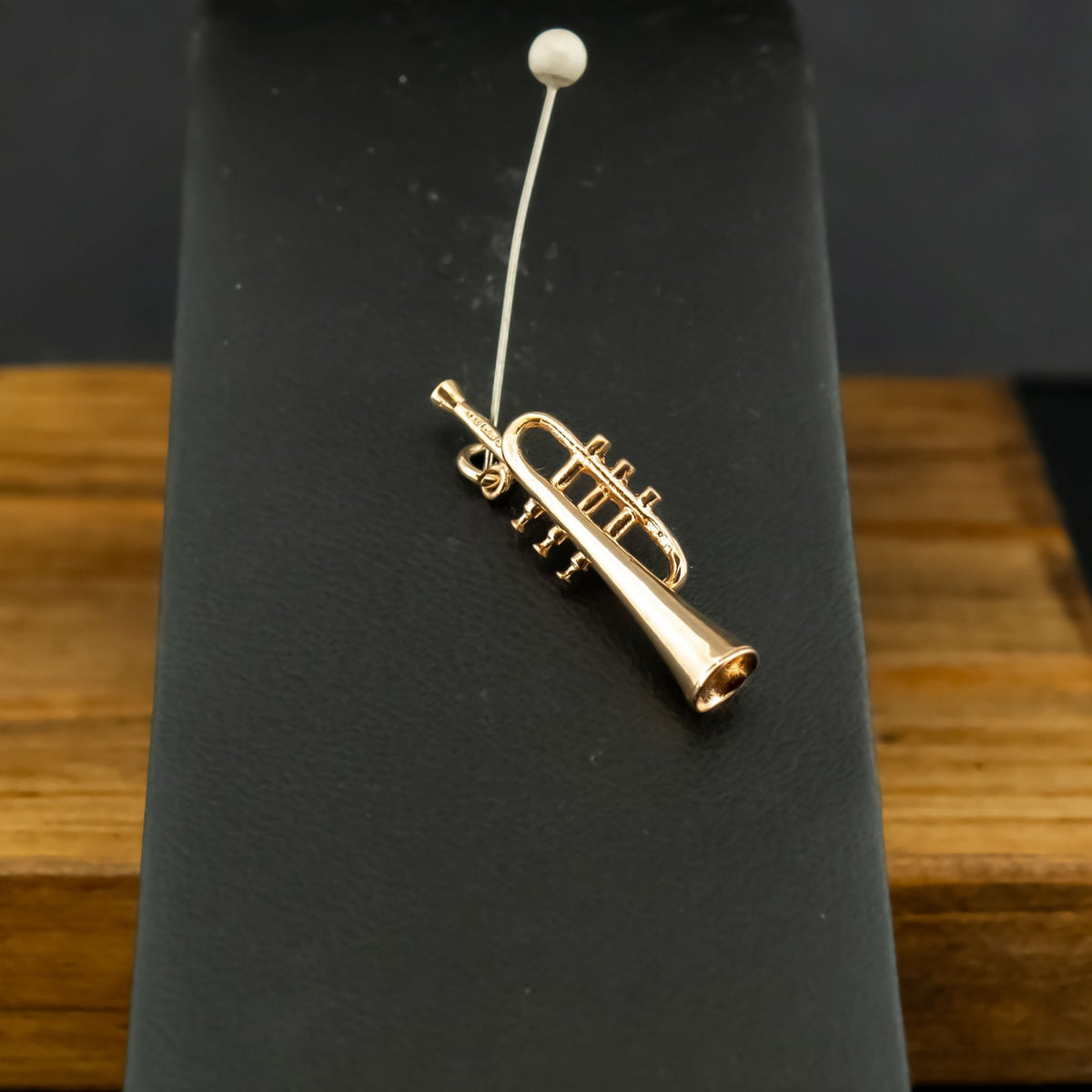9ct Yellow Gold Trumpet Charm 2.3g