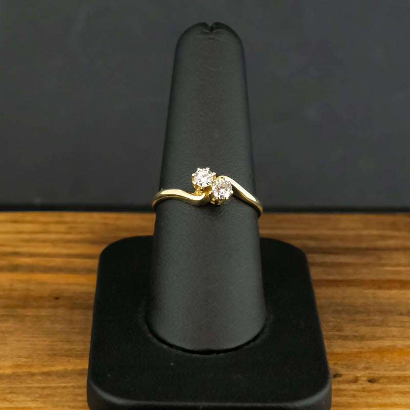 18ct Yellow Gold 0.30ct Diamond Twist Ring Size P 2.7g