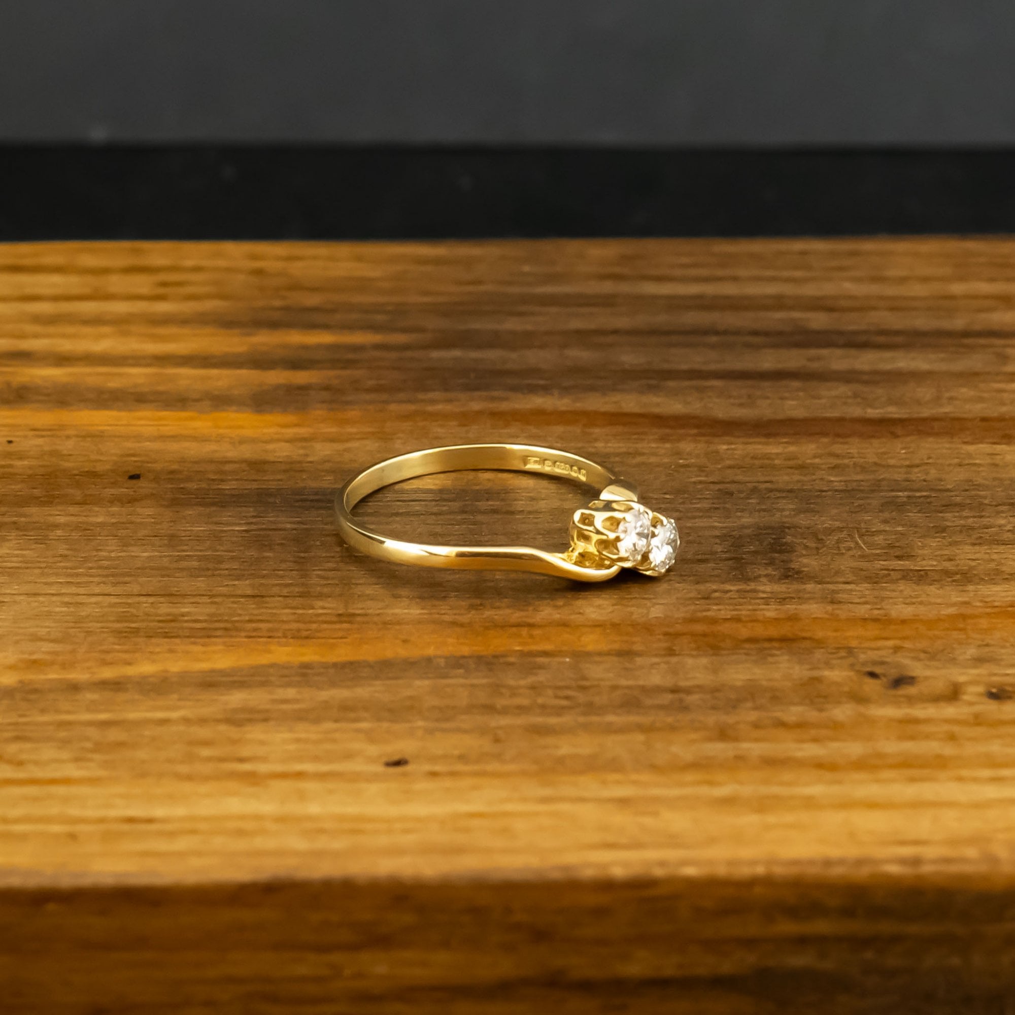 18ct Yellow Gold 0.30ct Diamond Twist Ring Size P 2.7g