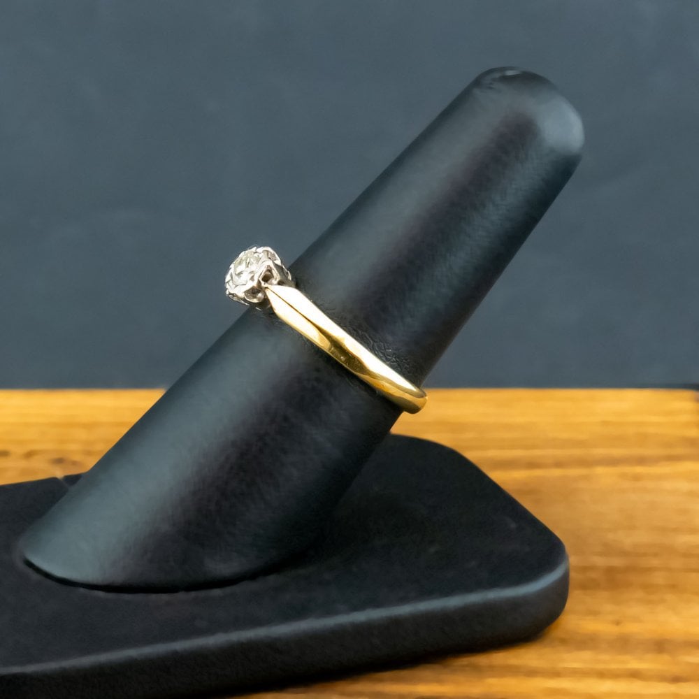 18ct Yellow Gold 0.15ct Diamond Solitaire Ring Size N 4.5g