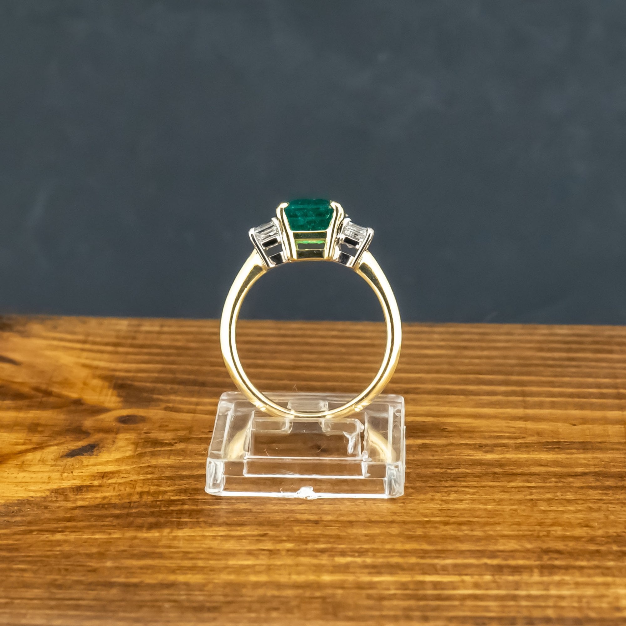 18ct Yellow Gold 1.5ct Zambian Emerald and 0.61ct Diamond Trilogy Ring Size M 3.6g