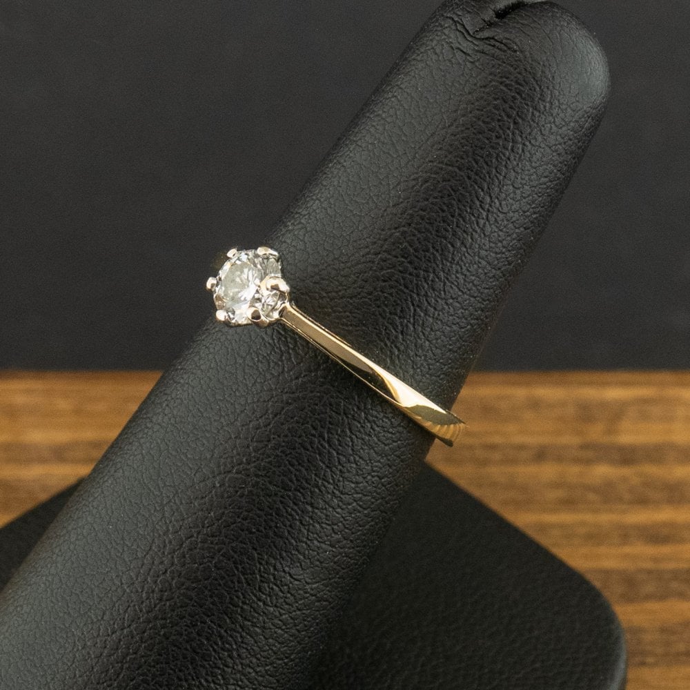 18ct Yellow Gold 0.4ct Diamond Solitaire Ring Size K 1/2 3.5g