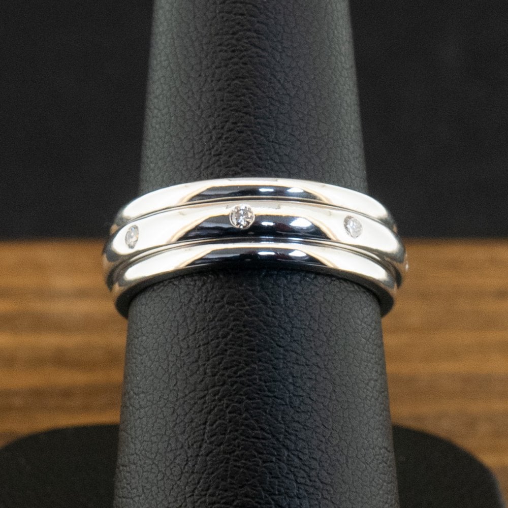 18ct White Gold Diamond  Spinner Ring Size L 1/2 7g