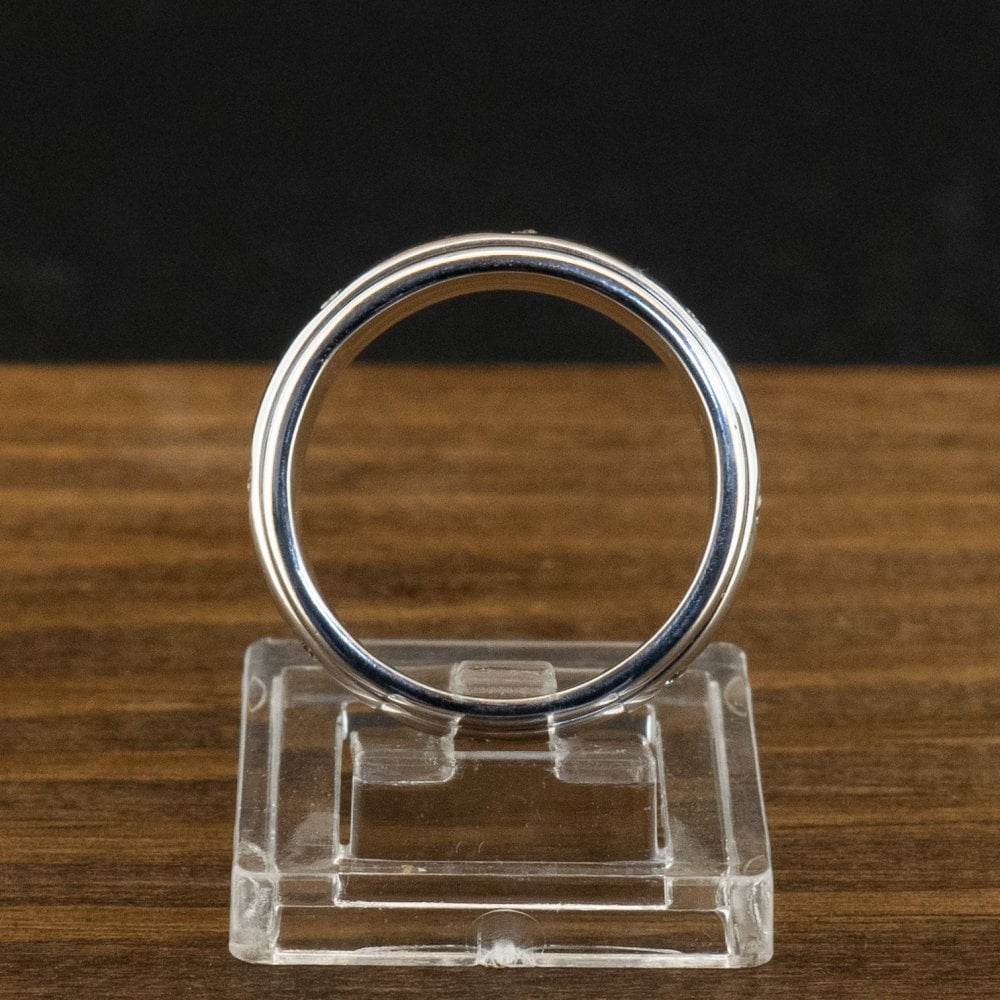 18ct White Gold Diamond  Spinner Ring Size L 1/2 7g