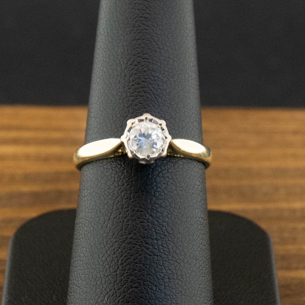 18ct Yellow Gold 0.36ct Diamond Solitaire Ring Size M 1/2 3.1g