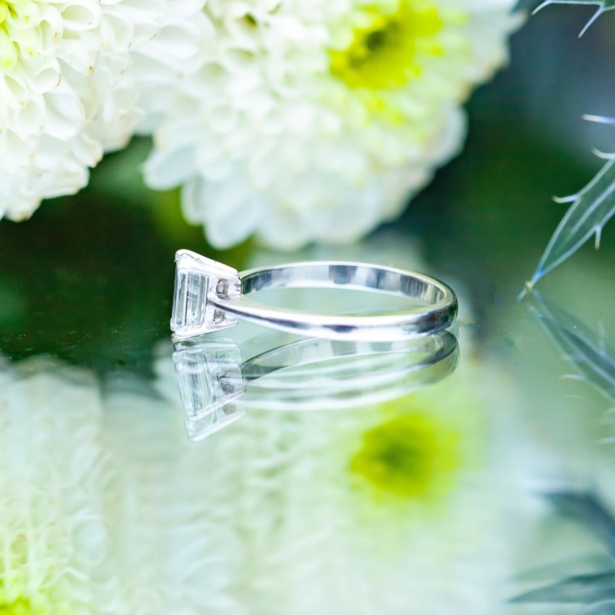 Platinum Approx. 0.63ct D/VS2 Emerald Cut Diamond Solitaire Ring Size H 2.7g