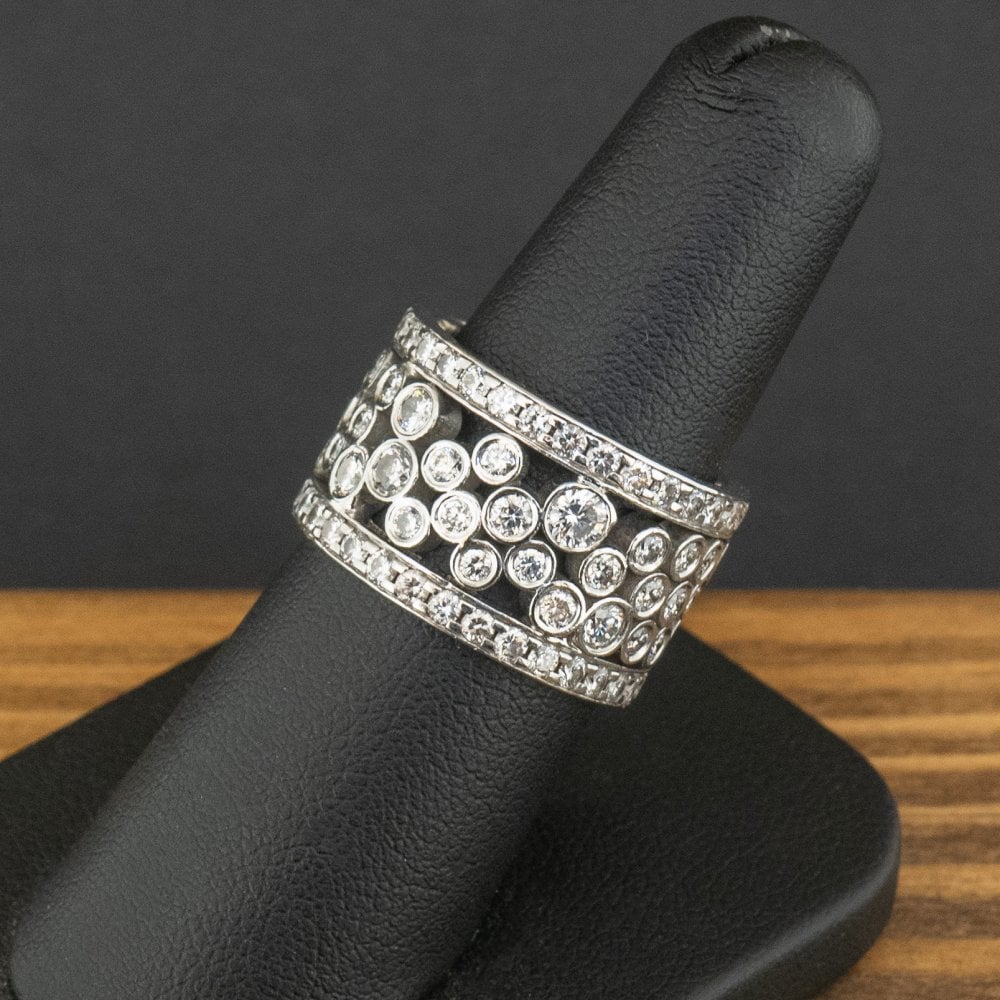 18ct White Gold 4ct apx Diamond Bubble Ring Size O 12.8g