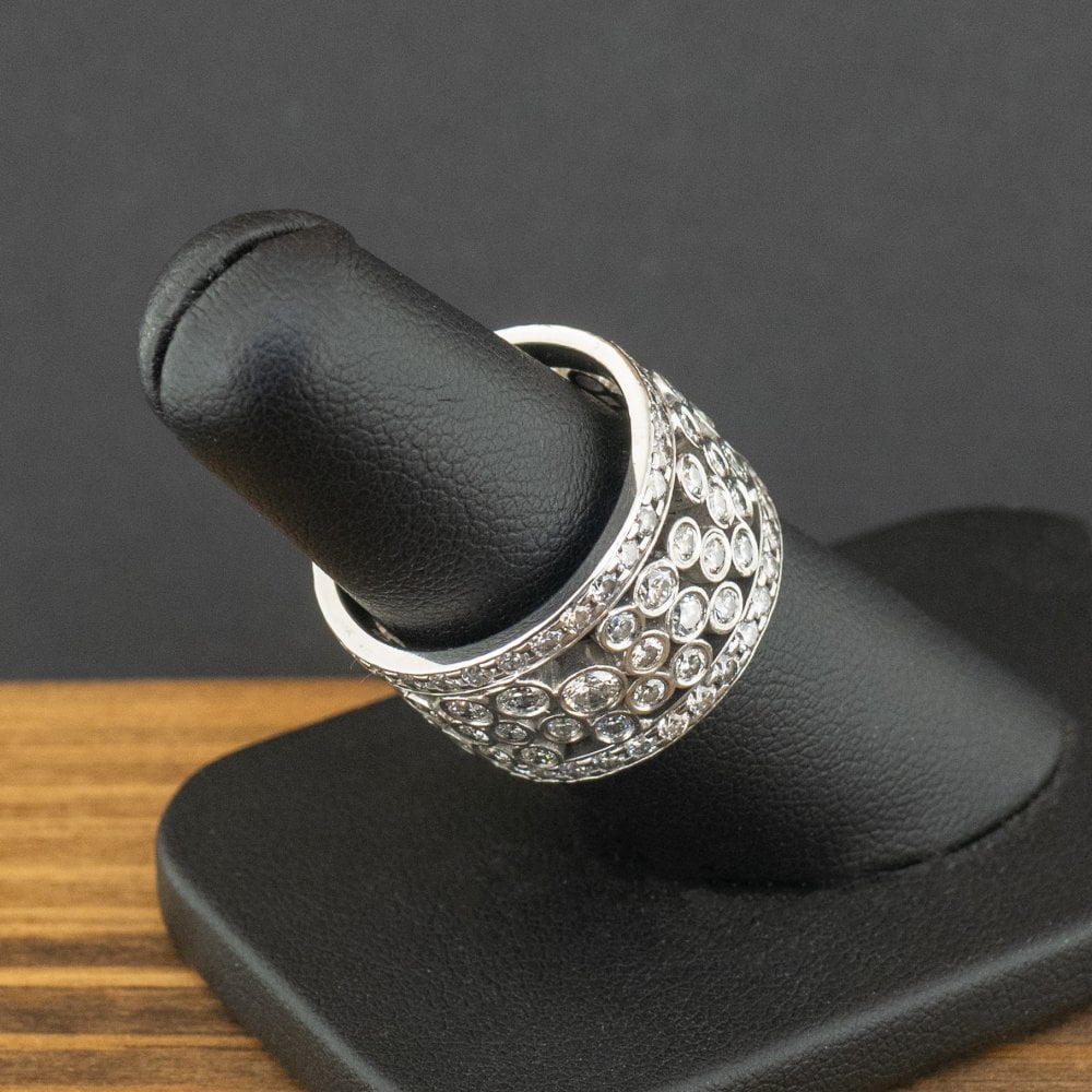 18ct White Gold 4ct apx Diamond Bubble Ring Size O 12.8g