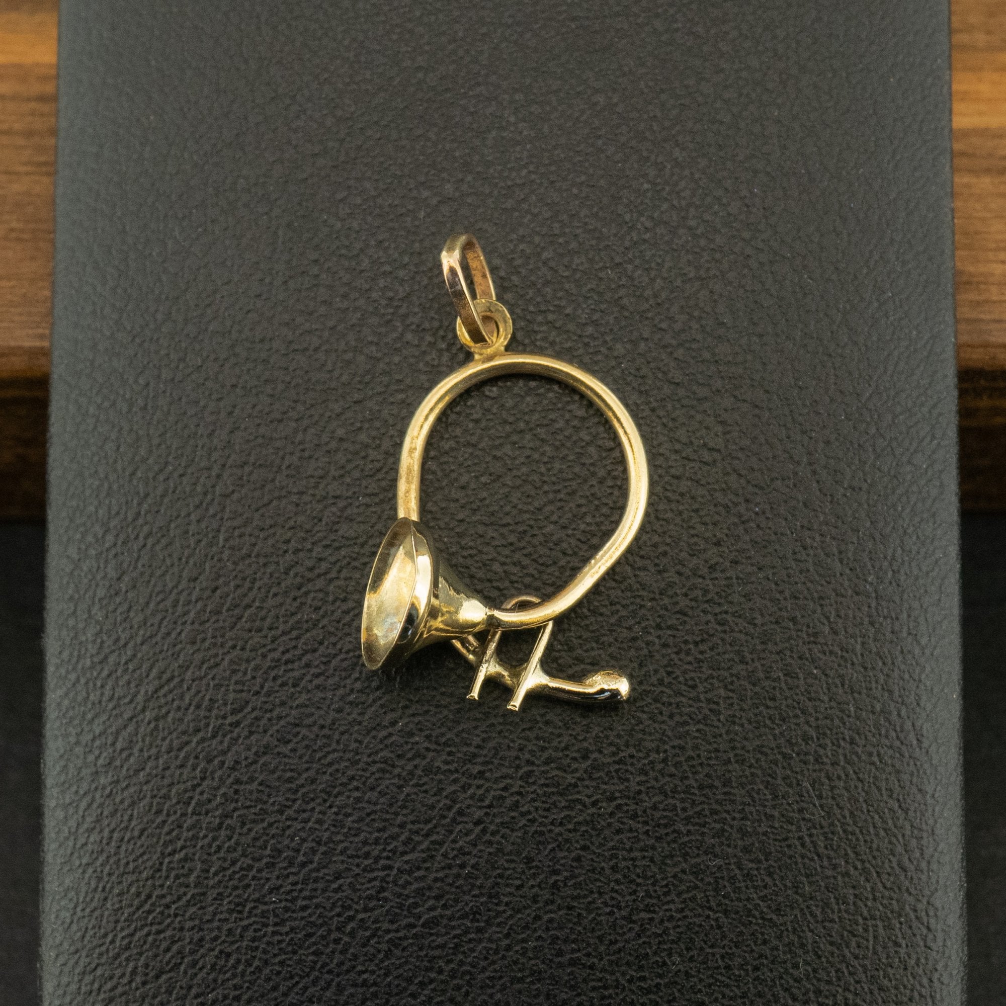 9ct Yellow Gold French Horn Charm 0.9g