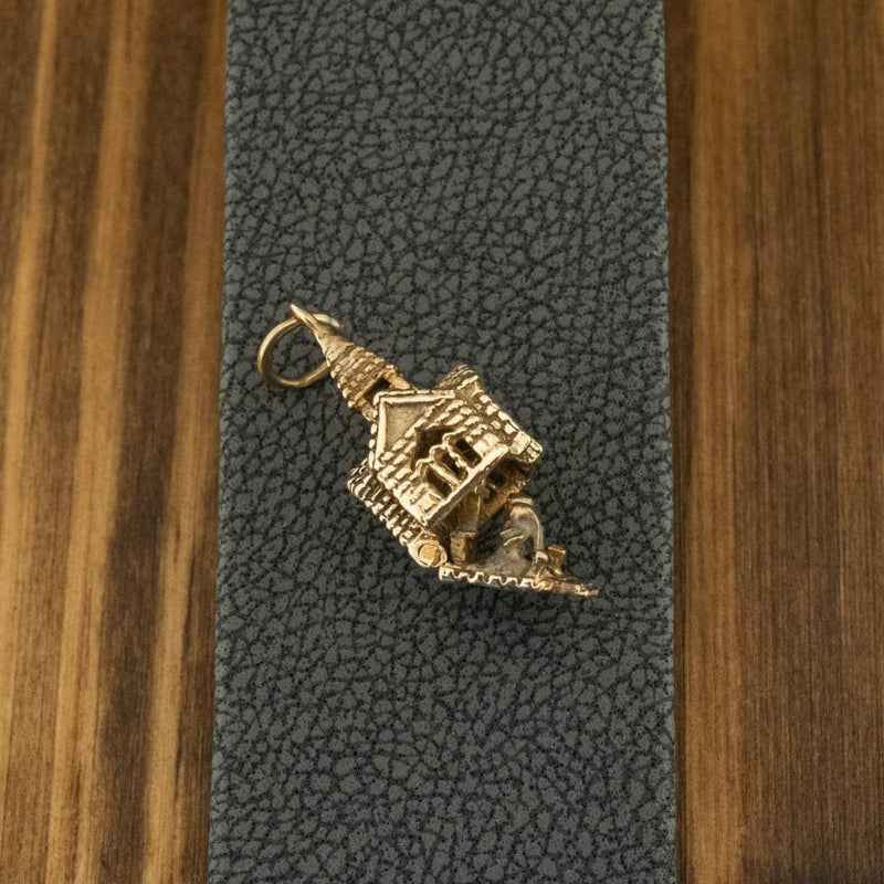 9ct Yellow Gold Church Charm 3.3g
