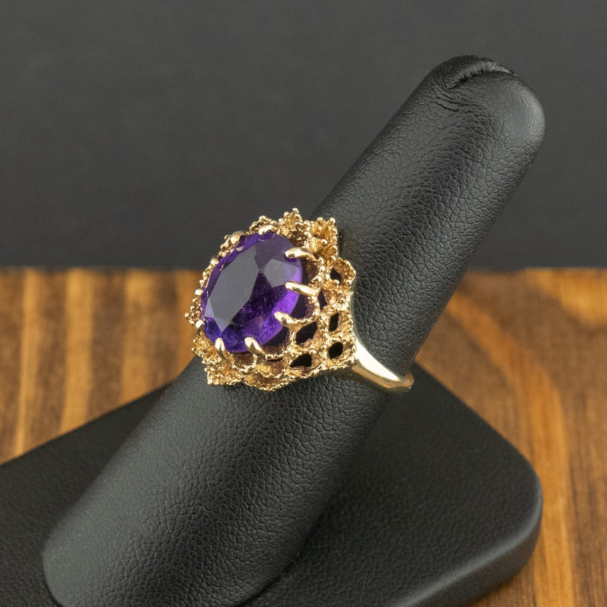 9ct Yellow Gold Amethyst Ring Size N 5.5g