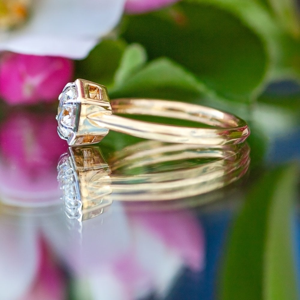 18ct Yellow Gold 1.01ct Lab Diamond Hexagon Style Solitaire Ring